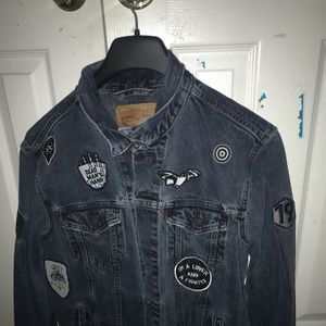 Levi’s patch denim jacket